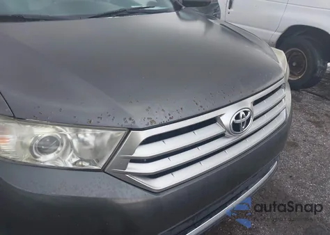 2011 Toyota Highlander из США, поврежденный, VIN 5TDZA3EH2BS012963